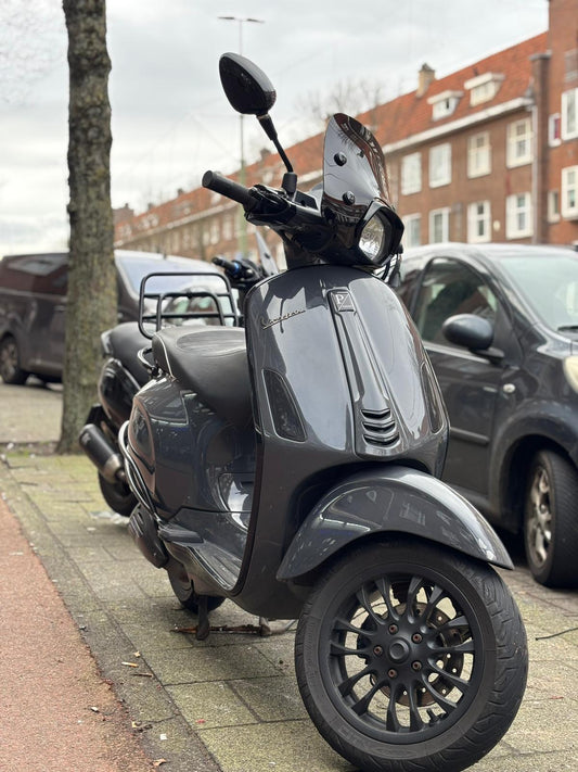 Vespa Sprint 80cc (2016)